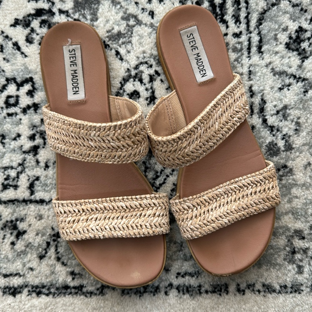 Steve Madden Flat Sandal